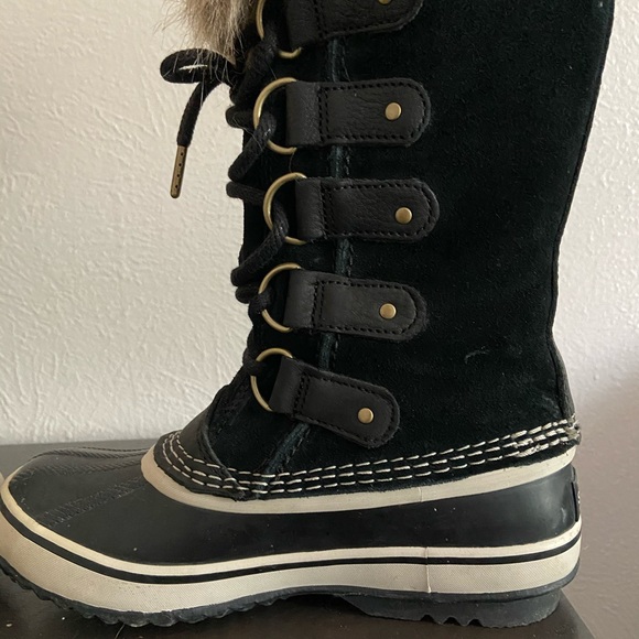 Sorel Joan of Arctic Boots - Picture 8 of 13